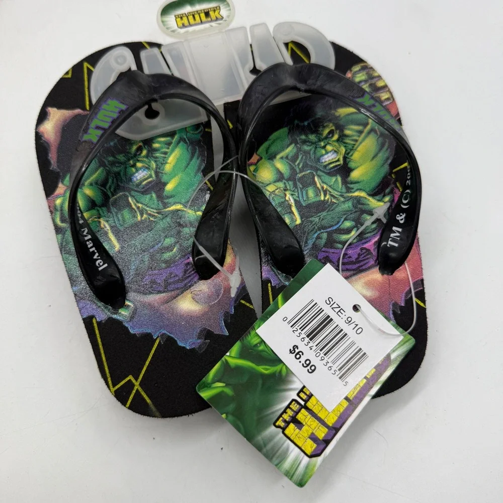 Marvel Hulk Flip Flops Boys Size 9/10 Black Green Graphic Sandals NWT